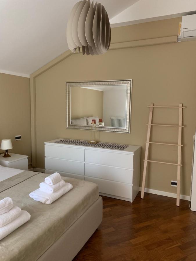 La Rocca Luxury Apartment Парма Экстерьер фото